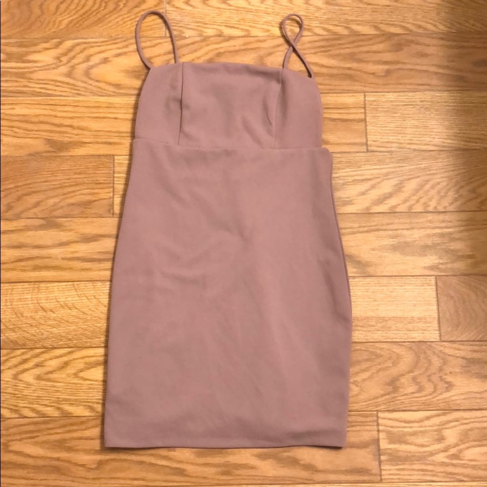 Pink bodycon dress